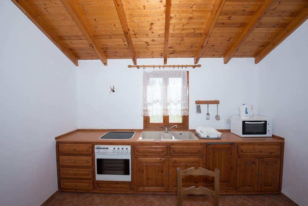 Villa Zeus Simi Eksteriør billede